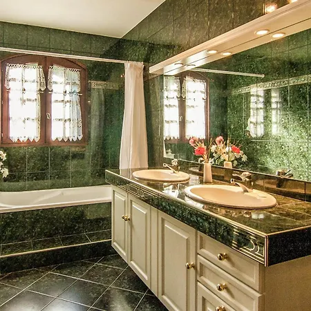 House In Perigord Noir With Private Pool, Cleaning Included Villa