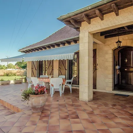House In Perigord Noir With Private Pool, Cleaning Included Villa *